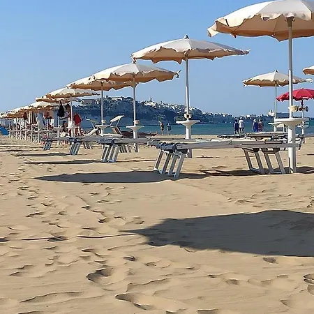 Fabrizio, 2025 A Lägenhetshotell Vieste