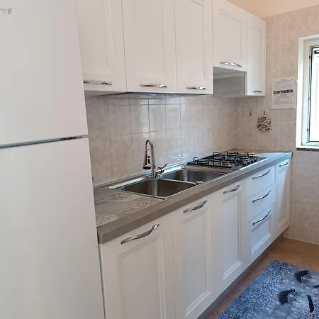公寓式酒店 Fabrizio, 2025 A 维耶斯泰