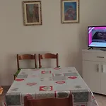 Fabrizio, 2025 A Apart-hotel Vieste