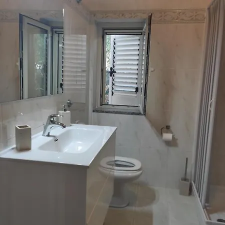 Fabrizio, 2025 A Aparthotel