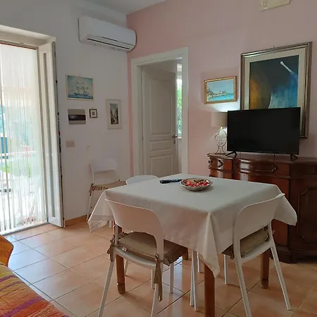 Fabrizio, 2025 A Aparthotel Vieste